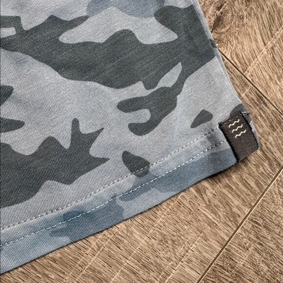 Pair of FREE FLY Men’s Blue Green Camo Lightweight Bamboo Long Sleeve T-Shirts - Picture 4 of 9